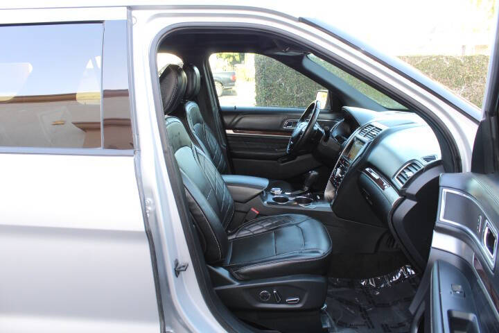 2018 Ford Explorer Platinum