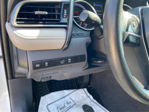 2021 Toyota Camry Hybrid LE