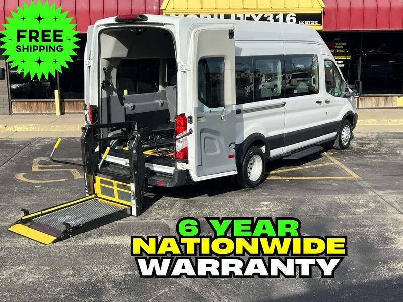 2019 Ford Transit Passenger Van XLT's photo