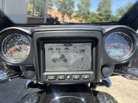 2024 Indian Chieftain Black Metallic