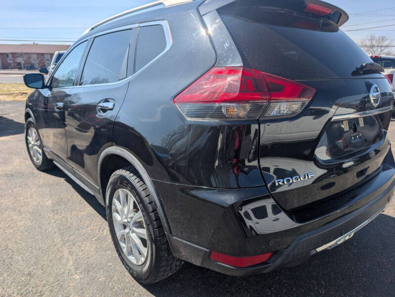 2020 Nissan Rogue SV