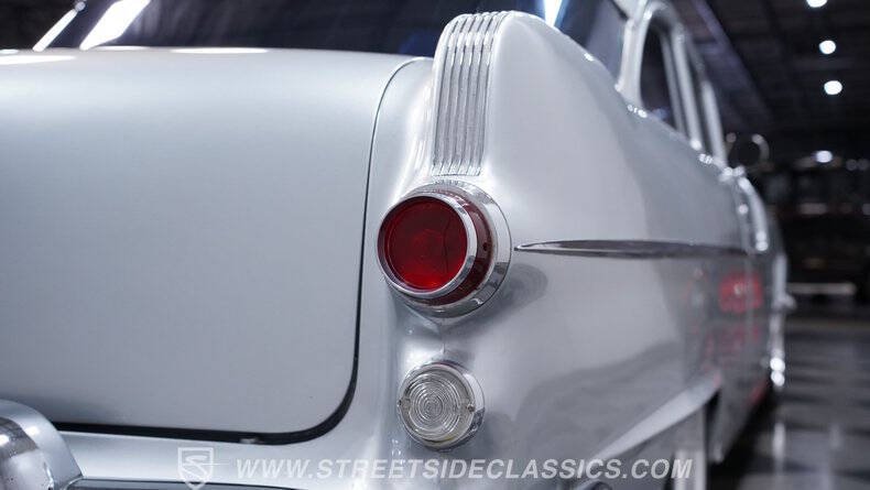 1955 Pontiac Chieftain
