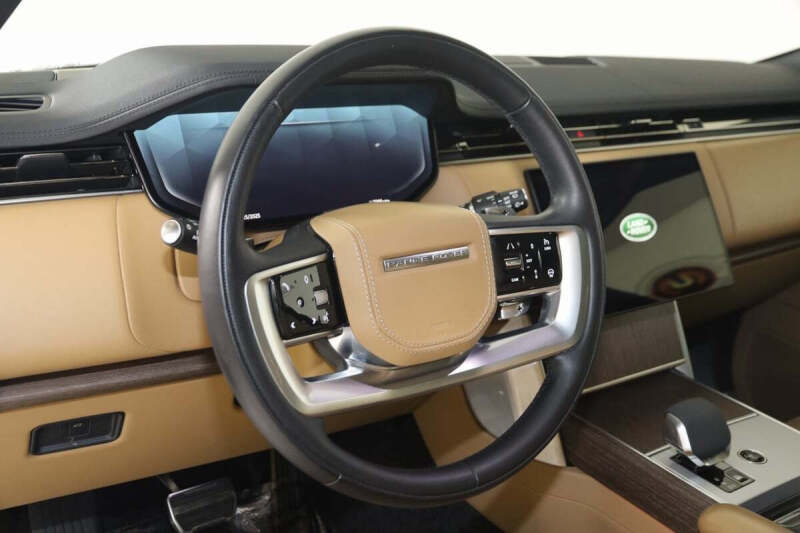 2024 Land Rover Range Rover P400 SE