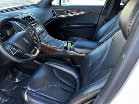 2019 Lincoln Nautilus Reserve