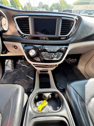 2021 Chrysler Voyager LXi