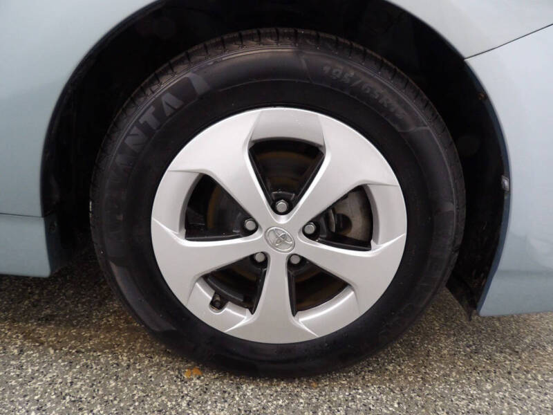 2015 Toyota Prius Two