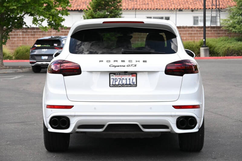 2016 Porsche Cayenne GTS