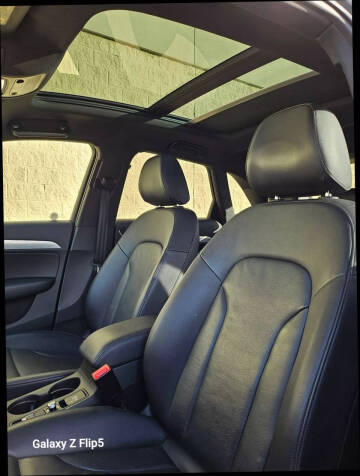 2017 Audi Q3 2.0T Premium Plus