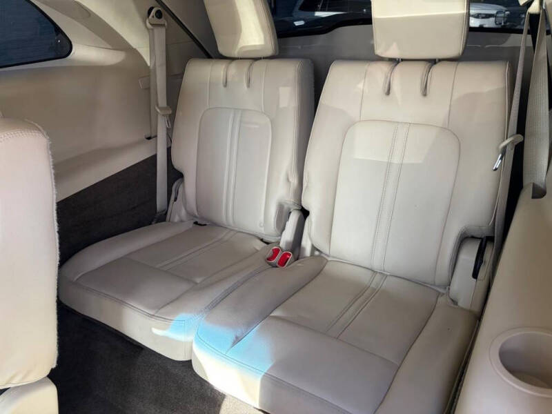 2016 Lincoln MKT EcoBoost