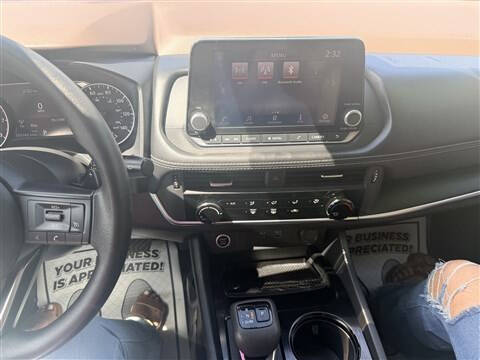 2023 Nissan Rogue S