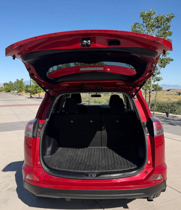 2016 Toyota RAV4 LE