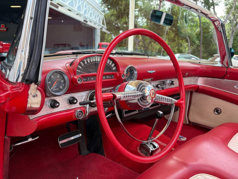 1955 Ford Thunderbird