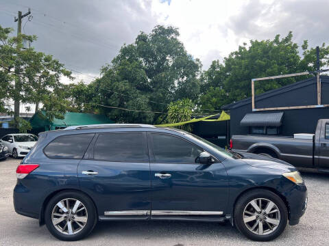 2014 Nissan Pathfinder Platinum