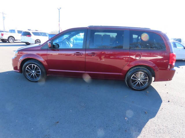 2018 Dodge Grand Caravan for sale at Modern Automotive Group LLC in Lafayette, TN