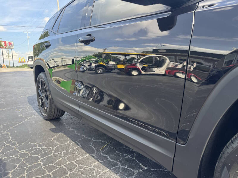 2023 GMC Terrain SLT
