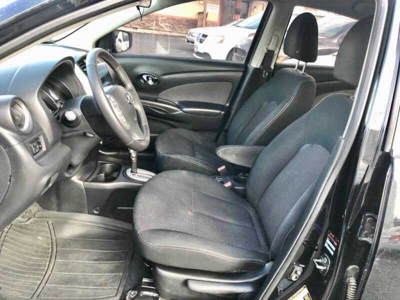 2015 Nissan Versa 1.6 S