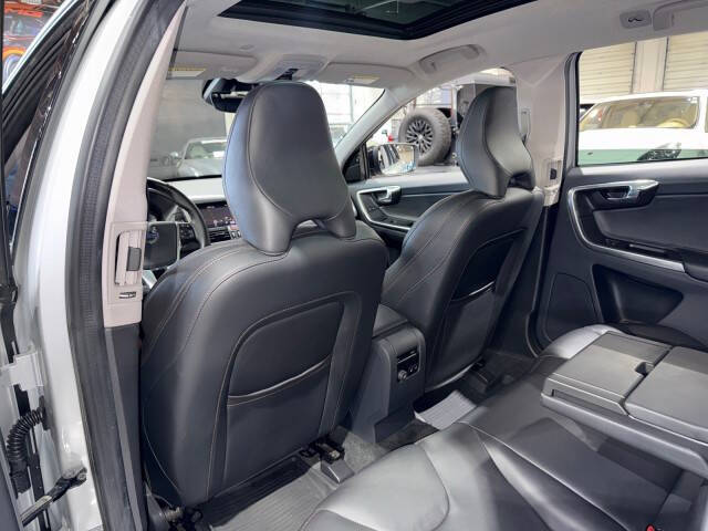 2017 Volvo XC60 T6 Dynamic