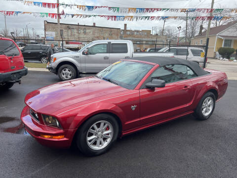 2007 Ford Mustang for sale at RON'S AUTO SALES INC in Cicero IL