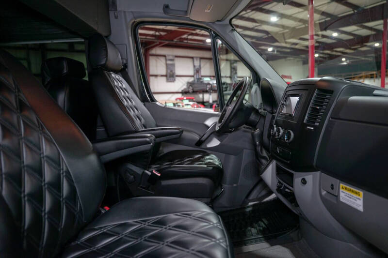 2016 Freightliner Sprinter 2500