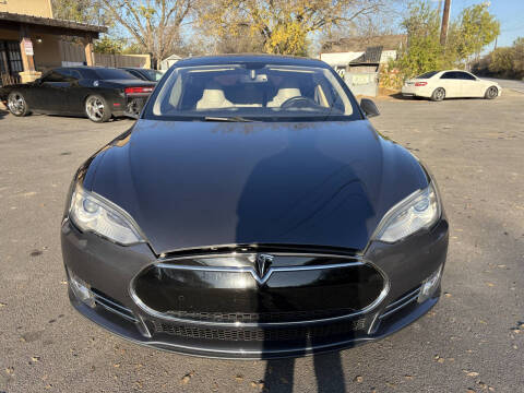 2014 Tesla Model S P85