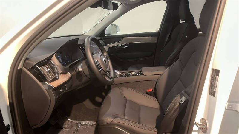 2025 Volvo XC90 B6 Plus Bright Theme 7P