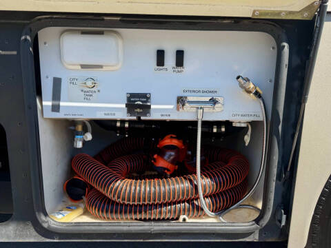 2002 Freightliner XCS Chassis