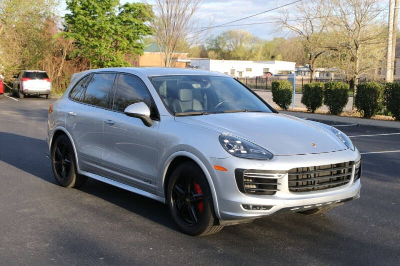 2016 Porsche Cayenne GTS
