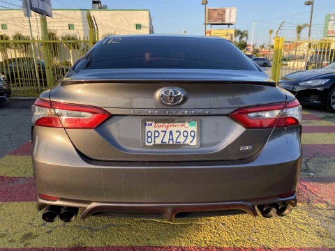 2018 Toyota Camry SE