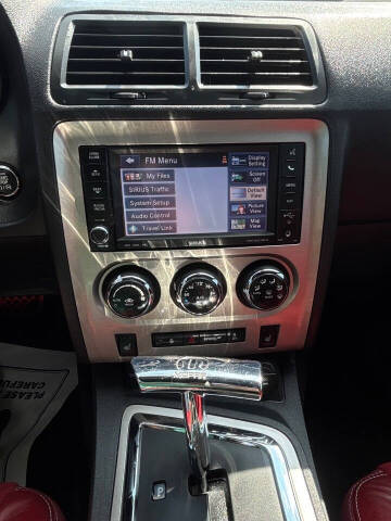 2014 Dodge Challenger SRT8