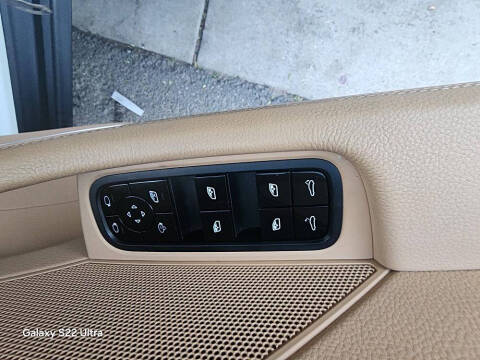 2019 Porsche Panamera 4