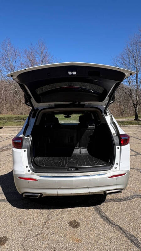 2020 Buick Enclave Essence