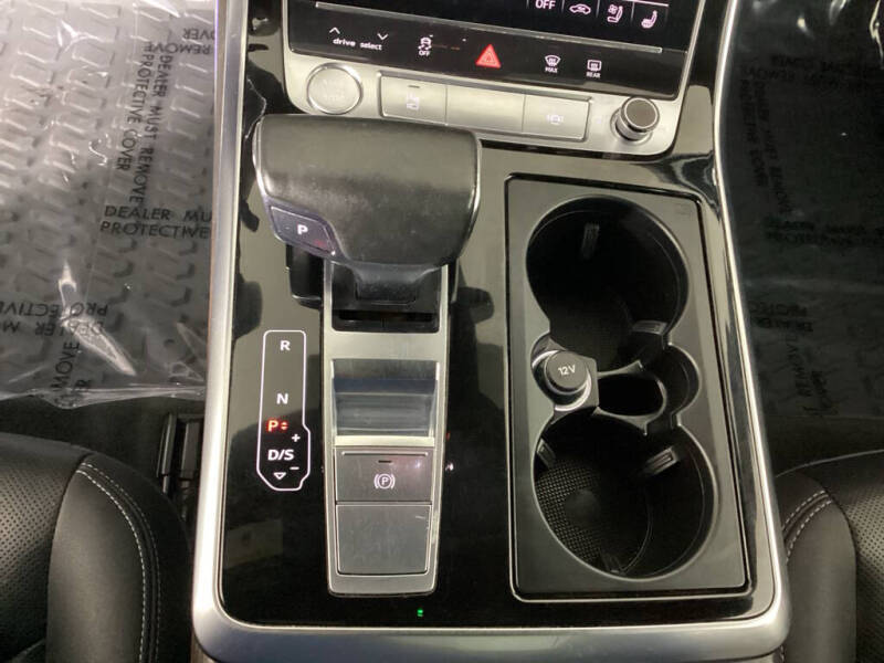 2019 Audi Q8 quattro Prestige 55 TFSI