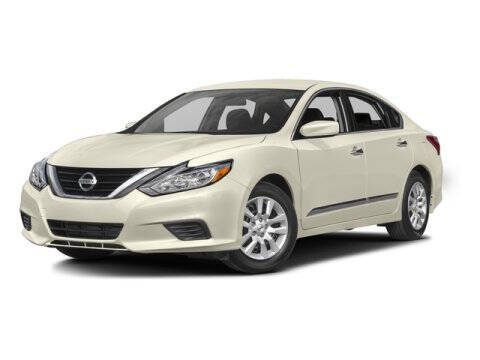2016 Nissan Altima for sale at Woolwine Ford Lincoln in Collins MS