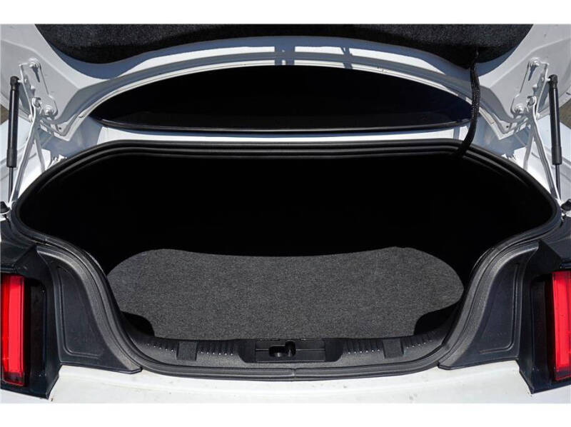 2017 Ford Mustang V6