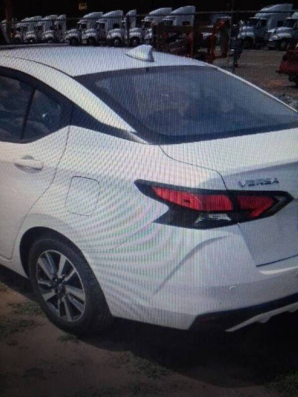 2023 Nissan Versa SV