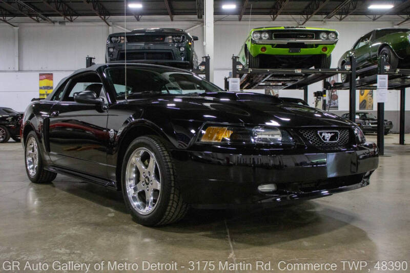 2004 Ford Mustang GT Deluxe