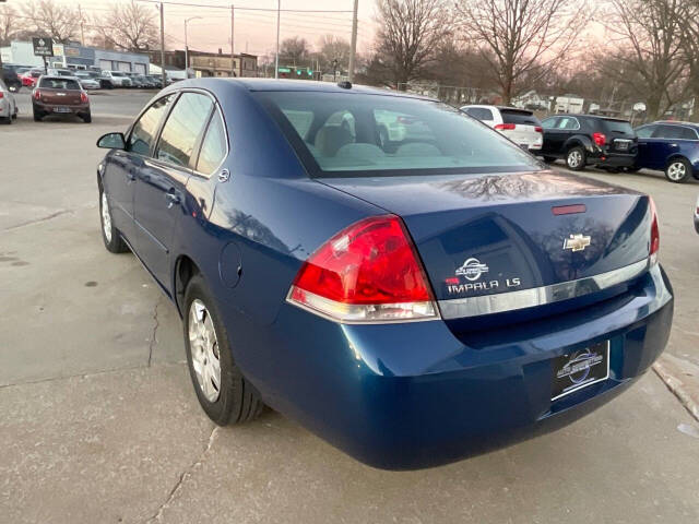 2006 Chevrolet Impala for sale at Auto Connection in Waterloo, IA