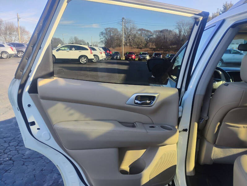 2017 Nissan Pathfinder Platinum