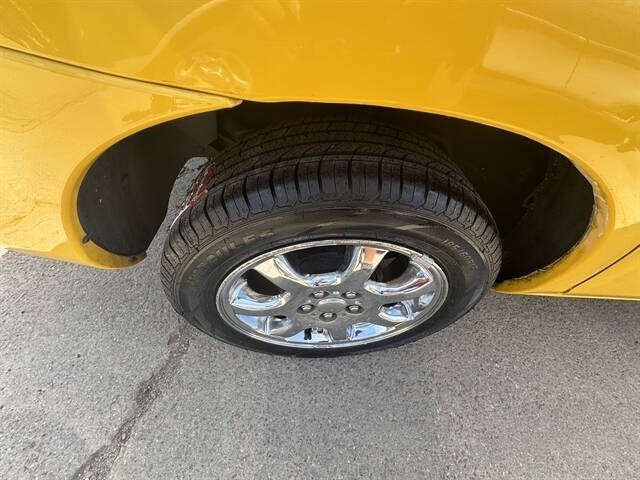 2004 Dodge Neon SXT