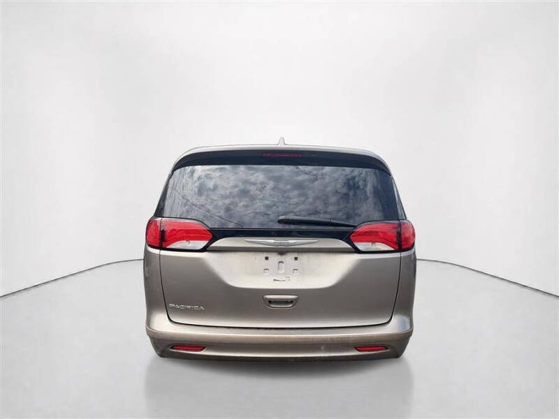 2017 Chrysler Pacifica LX