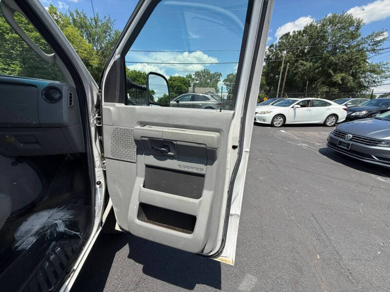 2012 Ford E-Series E-250