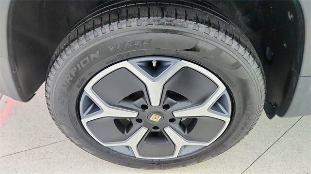 2023 Rivian R1T Adventure