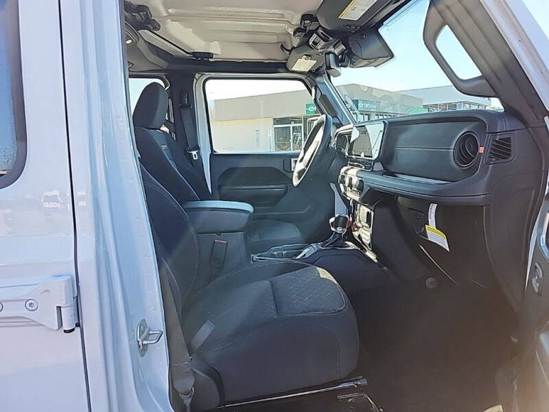 2024 Jeep Gladiator Mojave