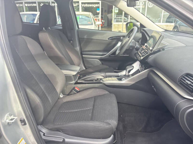 2024 Mitsubishi Eclipse Cross LE