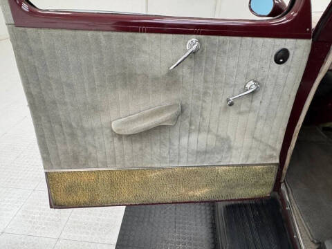1939 Ford Deluxe