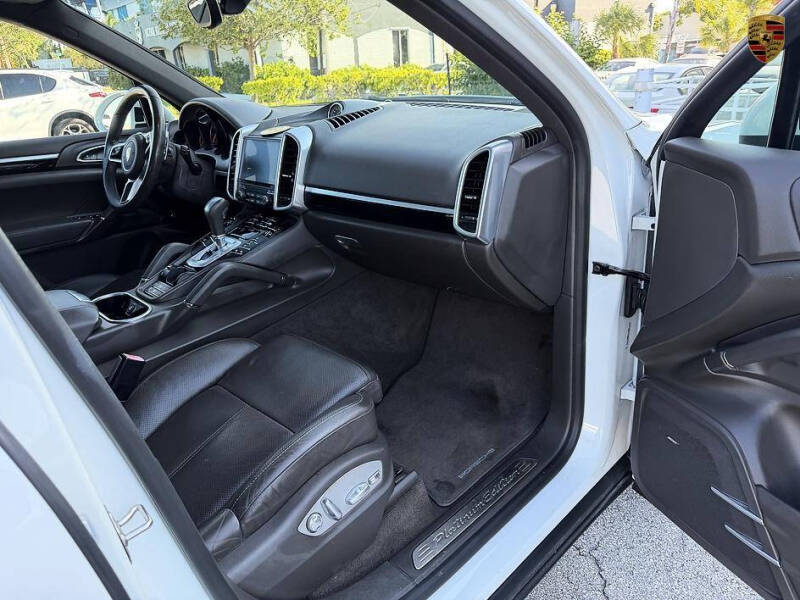 2017 Porsche Cayenne