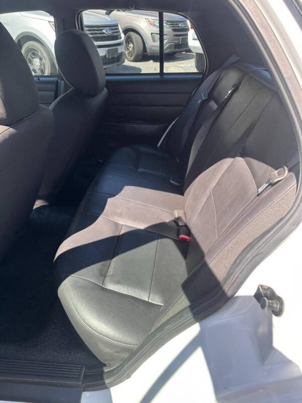2011 Ford Crown Victoria