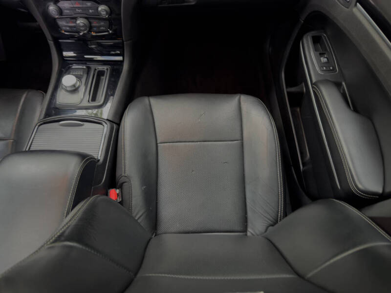 2019 Chrysler 300 S