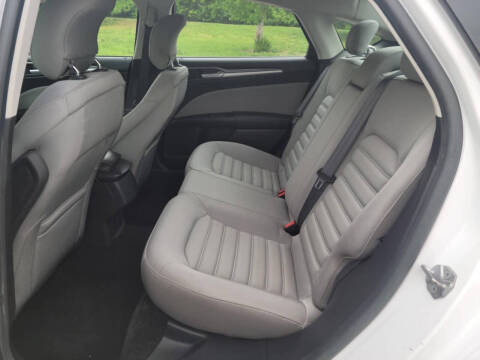 2015 Ford Fusion S