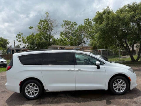 2020 Chrysler Voyager LXi